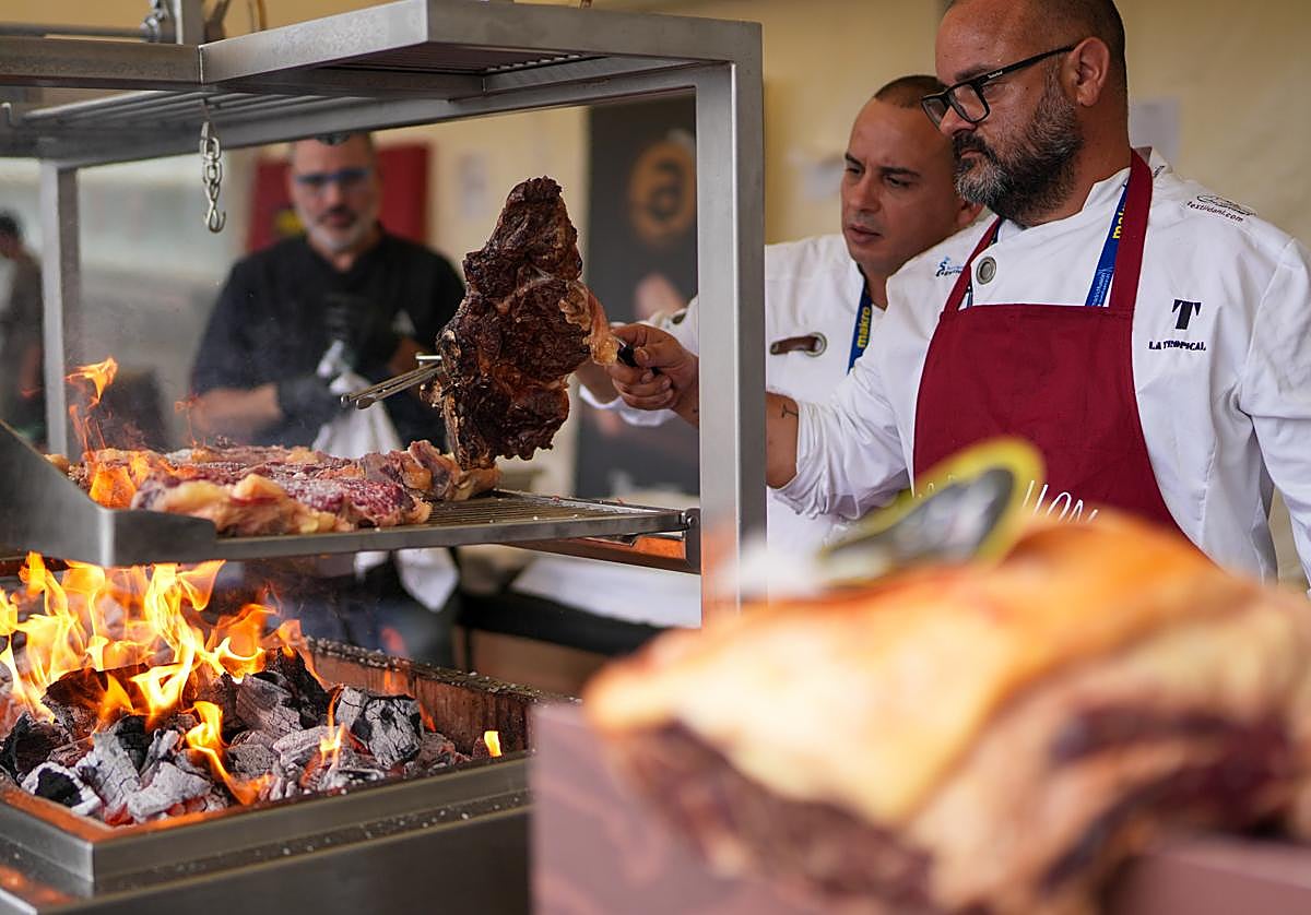 El parrillero de La Tropical, Mohamed El Hamdy, ganador por segunda vez de Gastronomika.