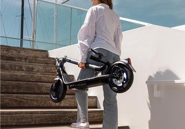 Este patinete eléctrico sube cuestas, se pliega y es perfecto para moverse por ciudad porque tiene 20 km de autonomía