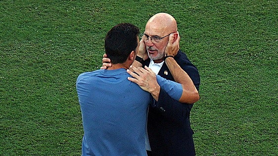 De la Fuente, roto de emoción: «Estos jugadores son un ejemplo para la juventud y para España»