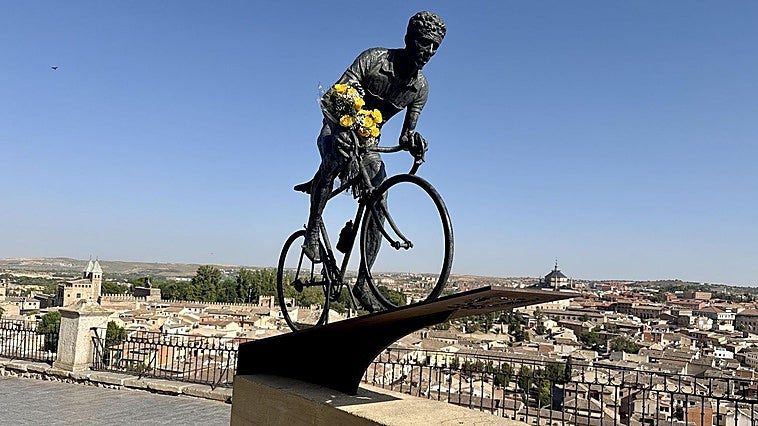 Colocan en Toledo una placa en memoria de Bahamontes con errores sobre sus triunfos