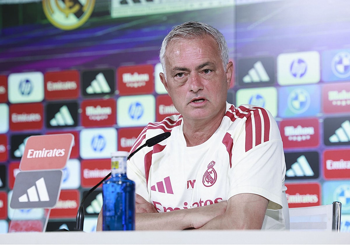 Mourinho: «Hay que defender con once, hay que trabajar...»