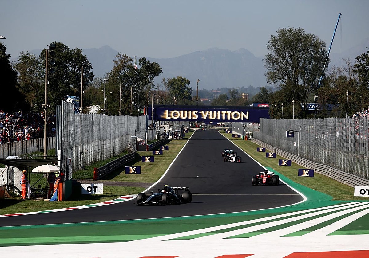 Entre Ferrari y Mercedes anda el juego