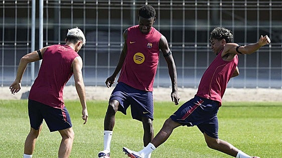 El Barcelona vuelve a por la Champions con el cuchillo entre los dientes