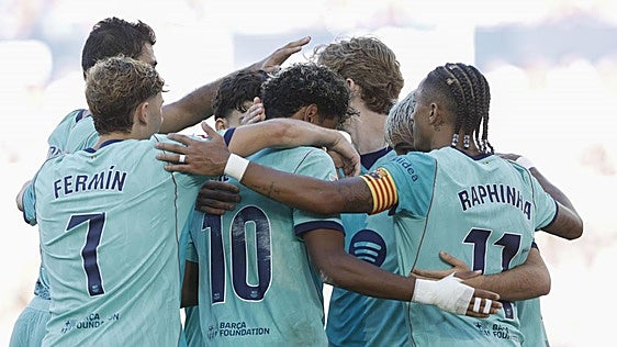 El Barça gana y aprende en el Ciutat