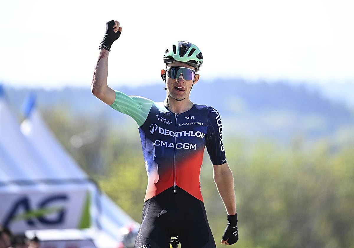 Ciclistas más ricos, equipos menos viables