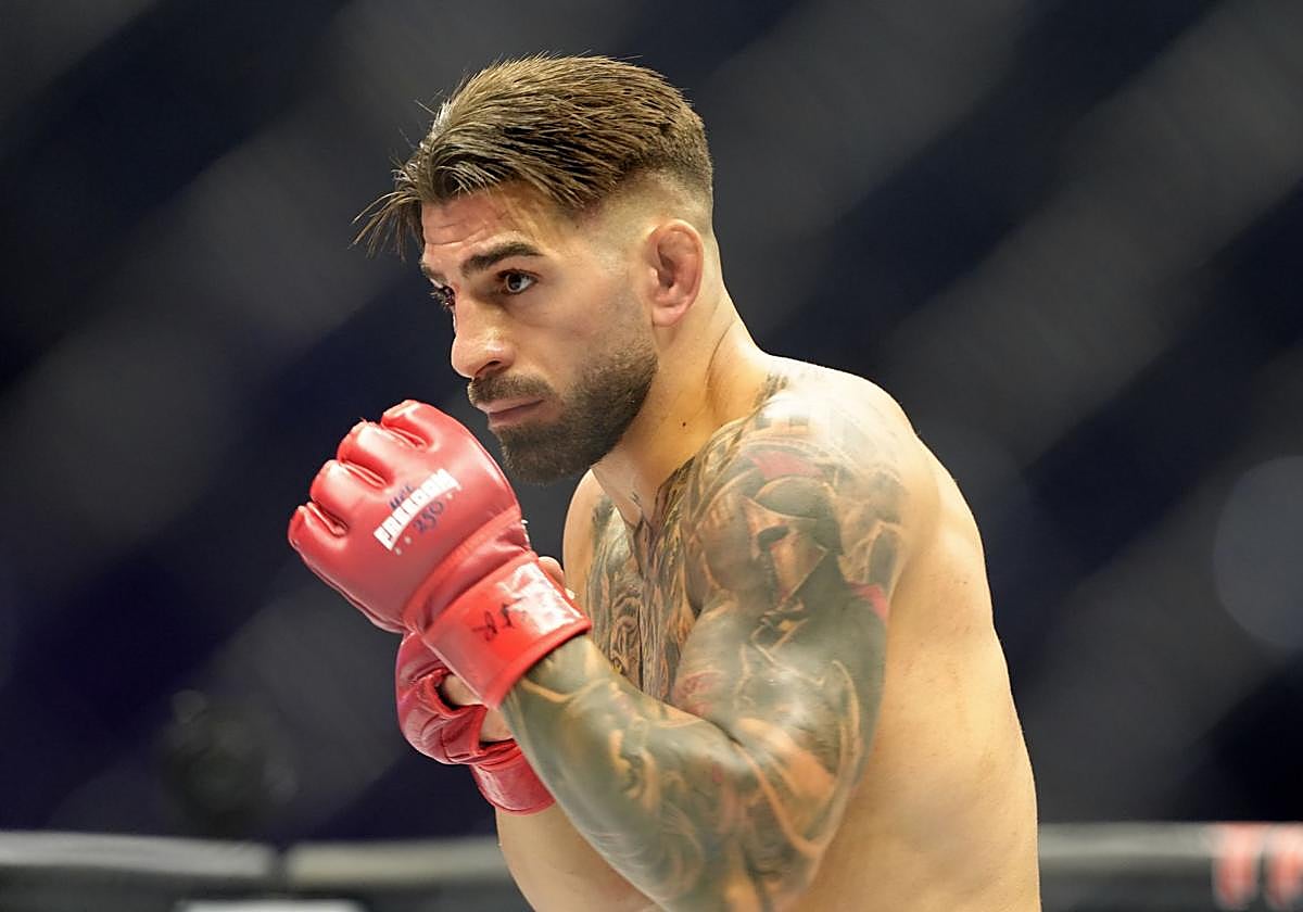 El hispano-georgiano Ilia Topuria en el combate de la UFC en la Casa Blanca.