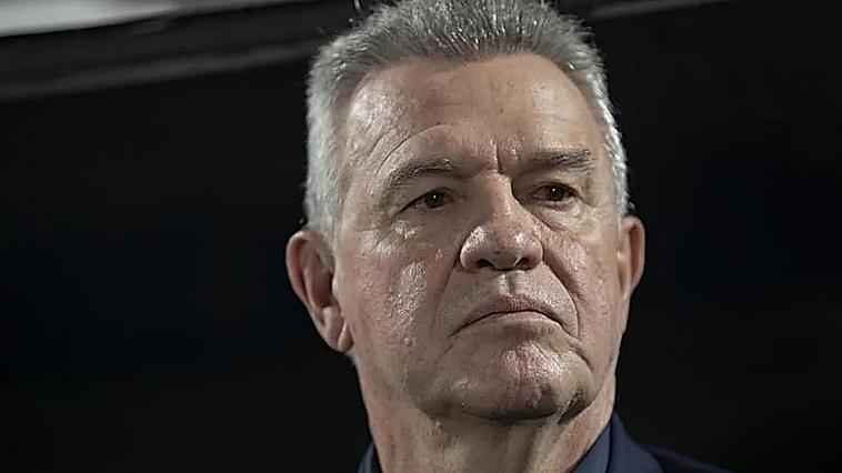 El Valencia cierra la llegada de su nuevo entrenador, Javier Aguirre