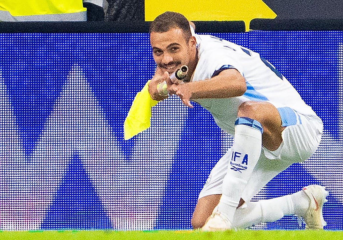 Expulsan a un jugador de Israel por celebrar un gol imitando un disparo