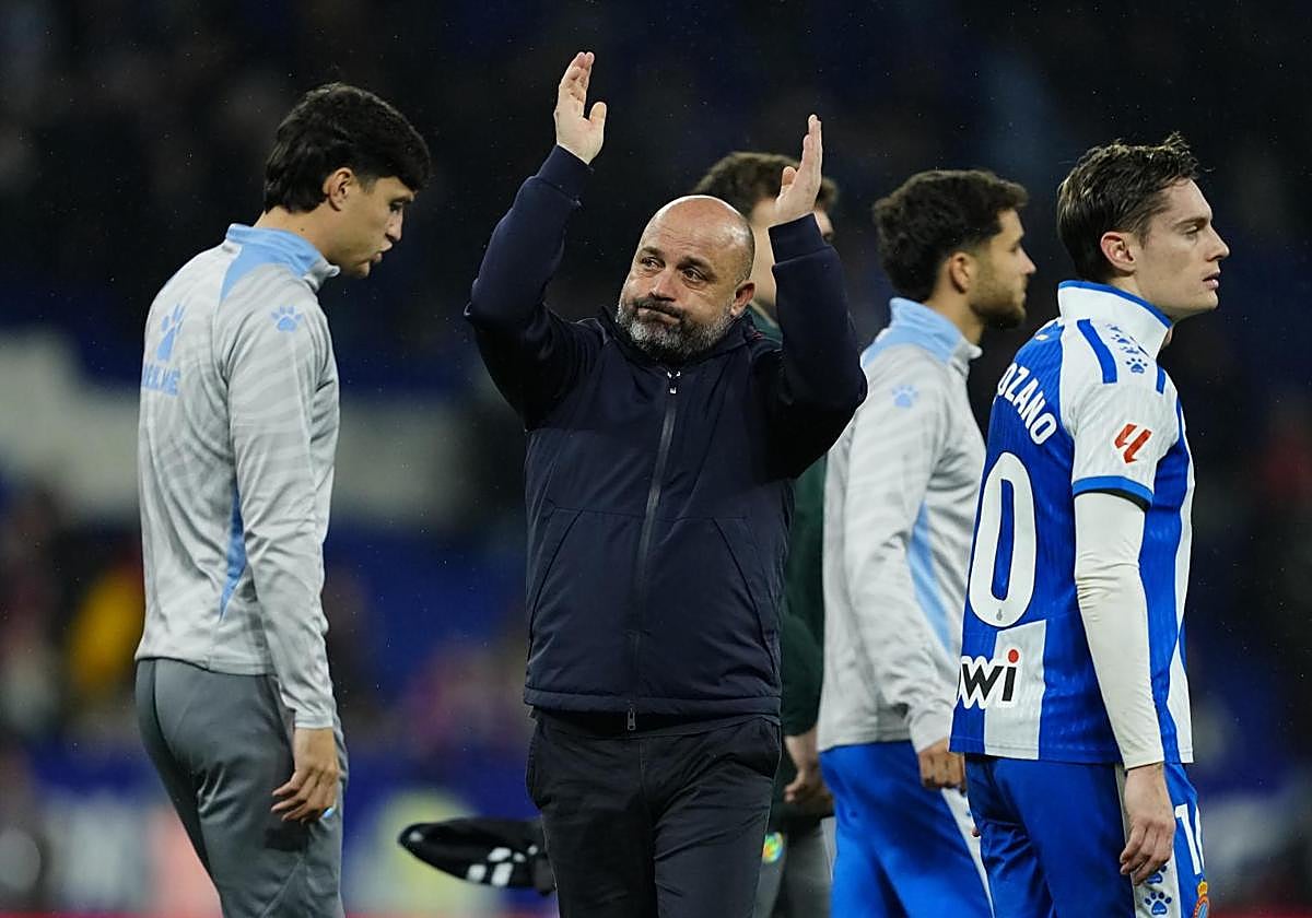 El Espanyol destituye a Manolo González