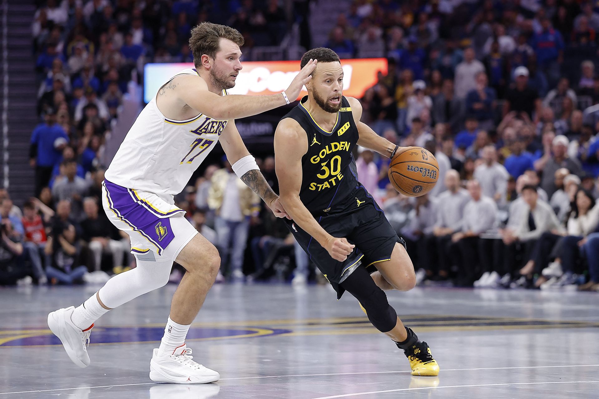 Stephen Curry and LeBron James Shine in NBA Cup Opening Night Thrillers