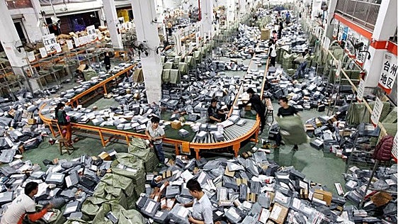 Europa se cansa de los paquetes chinos baratos y les aplica una tasa fija de 3 euros
