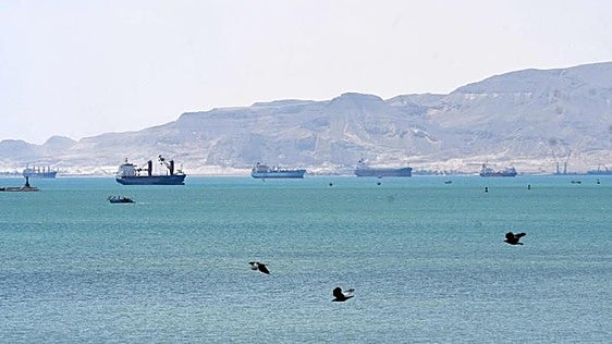 El petróleo supera los 100 dólares y el gas natural alcanza máximos en tres años