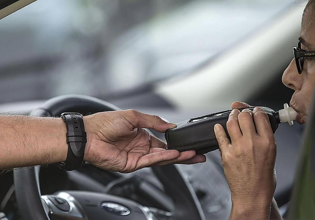 Le despiden por dar positivo en un control de alcoholemia mientras trabajaba y recibe 102.911 euros de indemnización: es improcedente