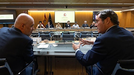 El Gobierno prorrogará las medidas anticrisis presionado por unos precios desbocados