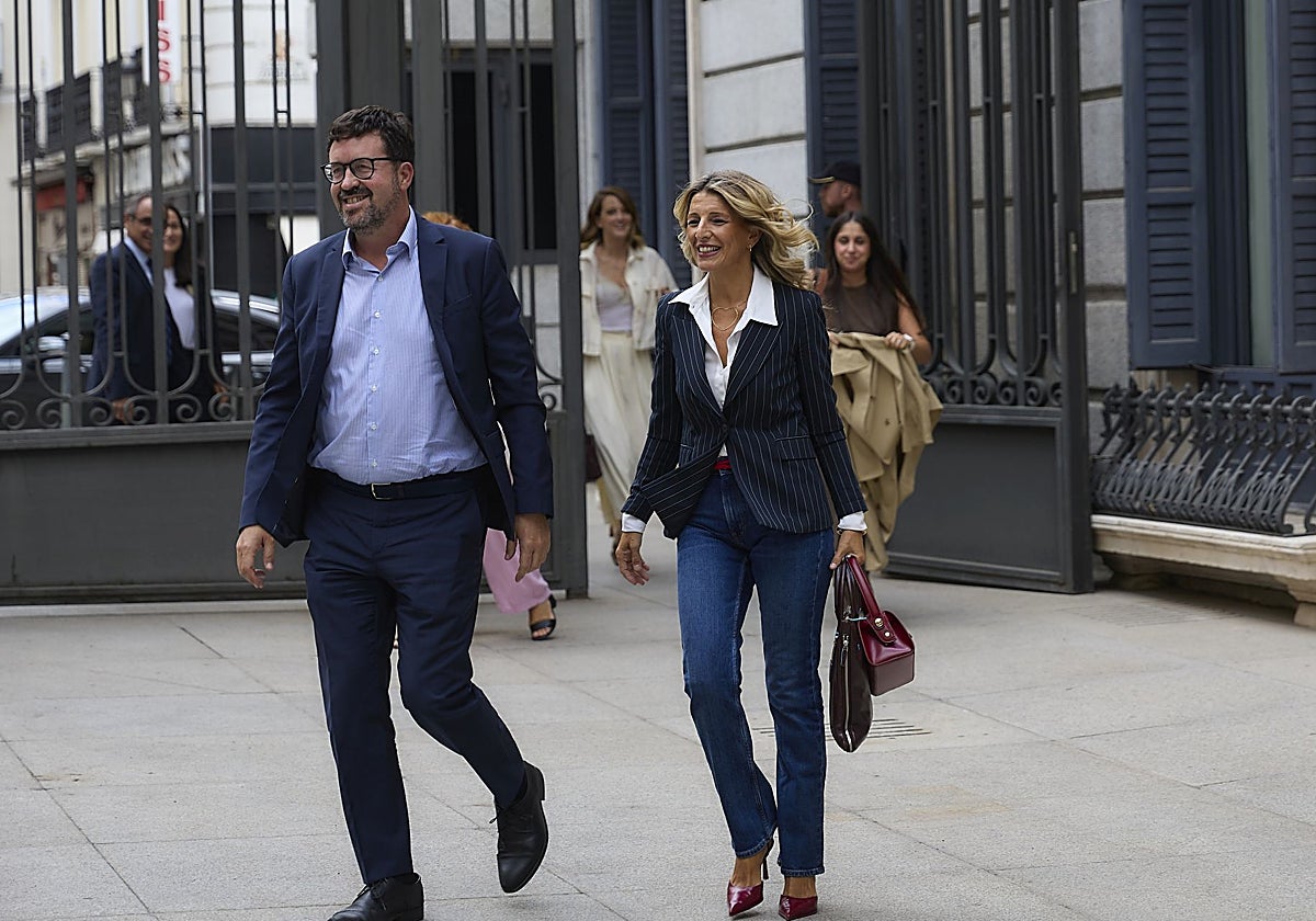 El secretario de Estado de Empleo, Joaquín Pérez Rey, y la vicepresidenta segunda Yolanda Díaz.