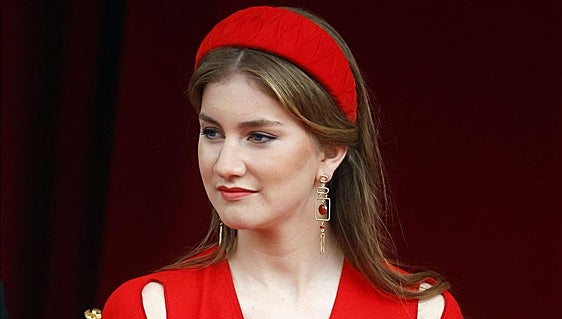 La princesa Elisabeth de Bélgica celebra el día nacional del país en la cumbre de su popularidad