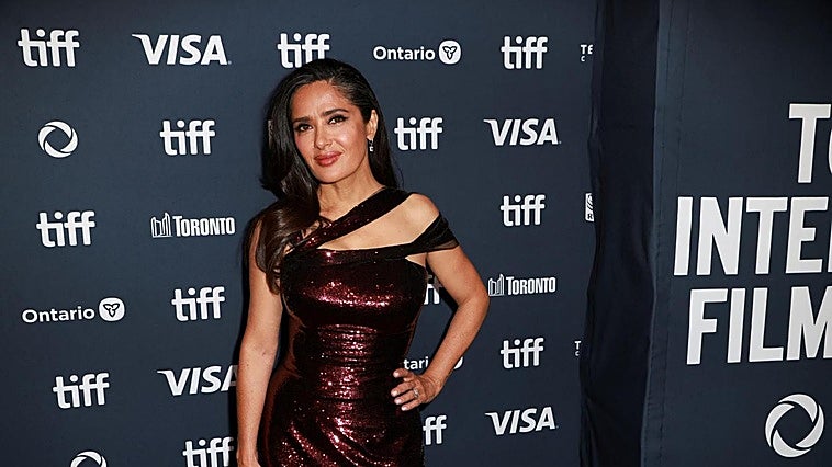 Salma Hayek, abuela por sorpresa
