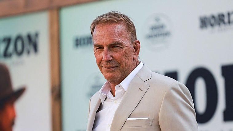 Kevin Costner, de nuevo enamorado tras su difícil divorcio