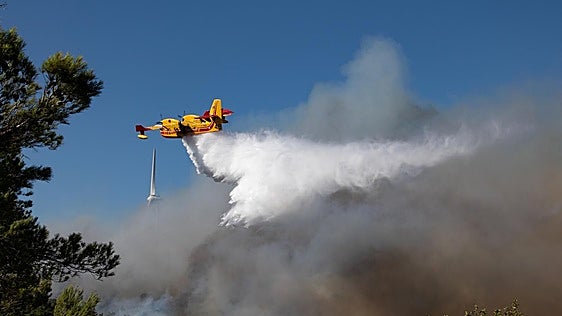 Los incendios en el sur de Francia obligan a evacuar a más de 10.000 personas