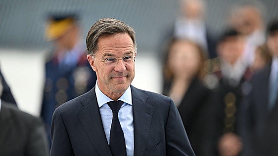 Rutte advierte de que la OTAN «tiene formas de convencer» a aquellos países que no gasten los suficiente en Defensa