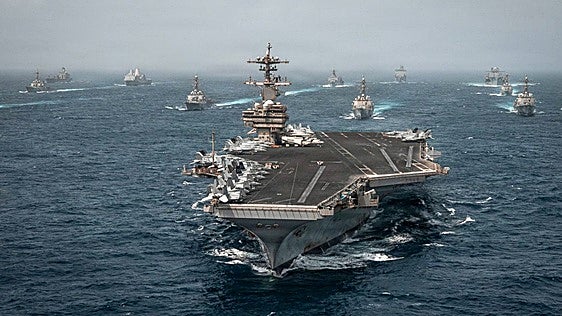 Trump amenaza a Irán con bombardear infraestructuras civiles si no vuelve a negociar