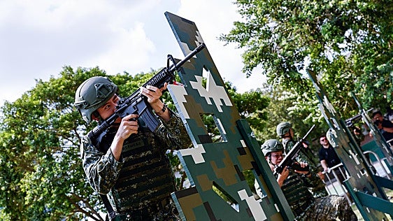 Taiwán interrumpe internet durante sus maniobras militares