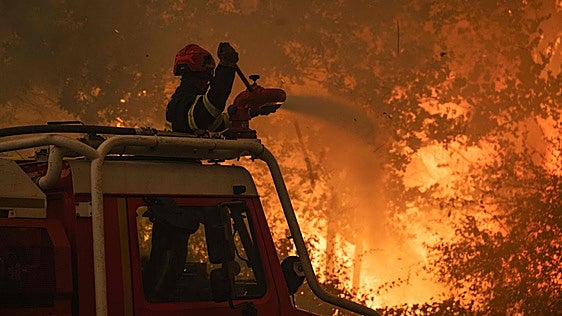 El hartazgo de los bomberos pone en aprietos al Gobierno francés