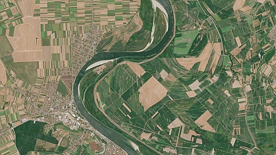 La sequía del Danubio elimina una frontera entre Croacia y Serbia y obliga a aumentar los controles