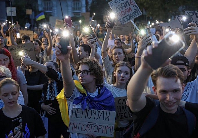 Manifestación por la reinstauración de Fedorov como ministro.