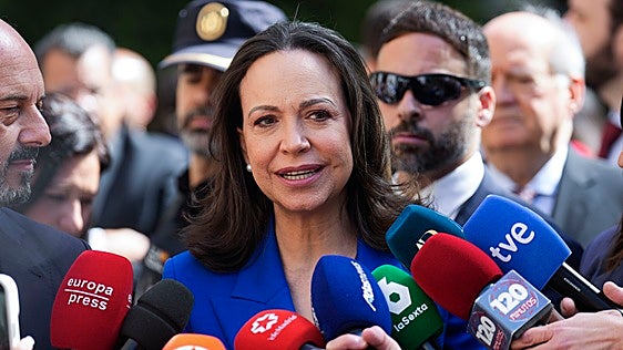Machado cuestiona el pacto petrolero de Trump porque no tiene legitimidad democrática