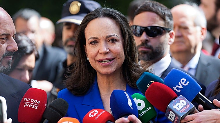 Machado cuestiona el pacto petrolero de Trump porque no tiene legitimidad democrática