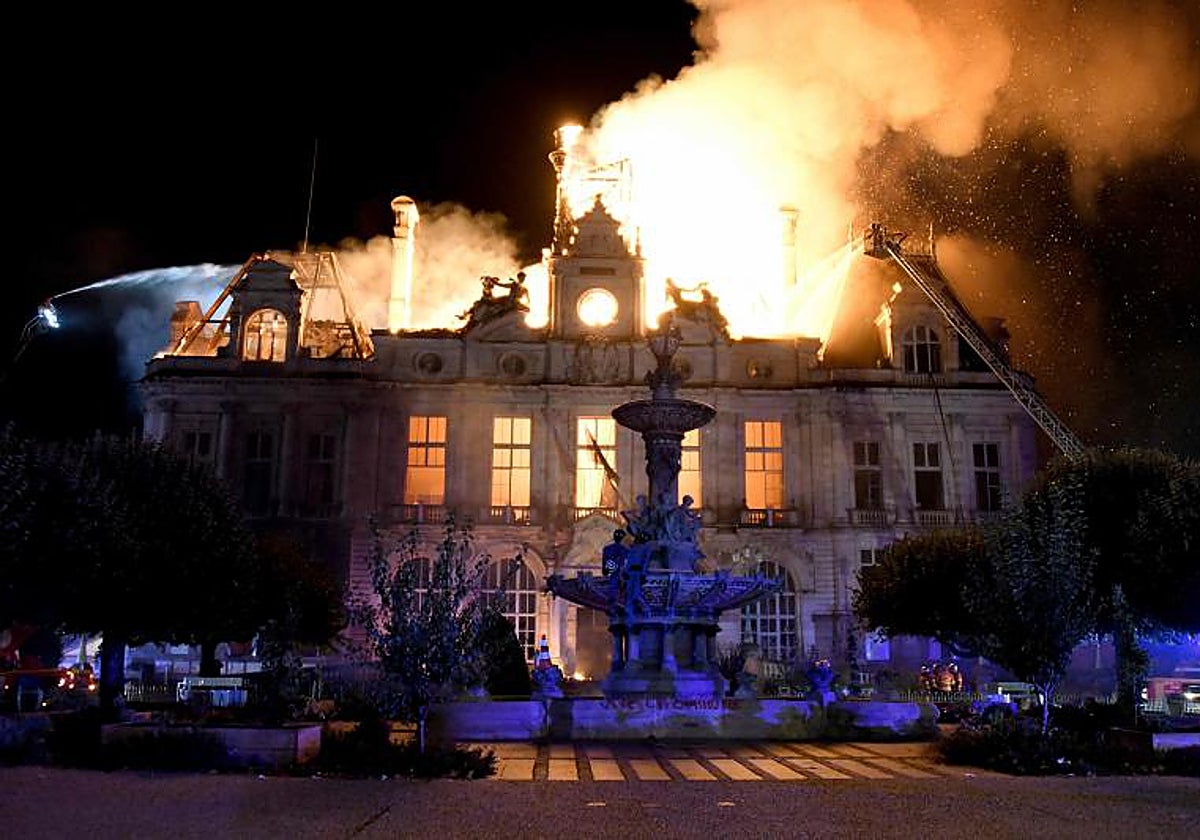 Hodei C.D. arrested for Limoges city hall fire attack