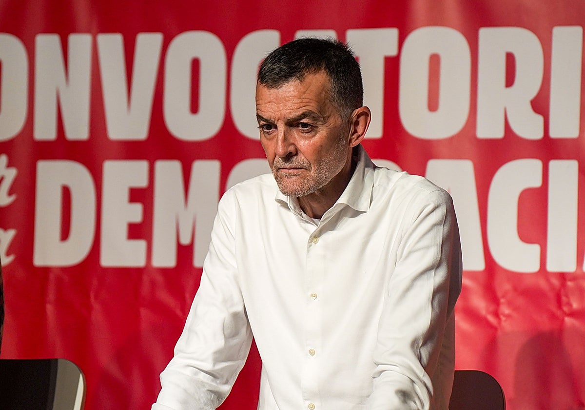 Maíllo prevé elecciones en marzo y apremia a las izquierdas a resolver el liderazgo de su espacio