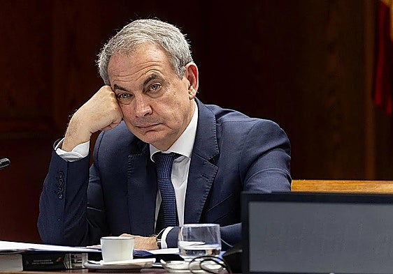 Hacienda abre una inspección «general» a Zapatero y a toda su familia pero pide paralizar el procedimiento hasta que avance la causa penal