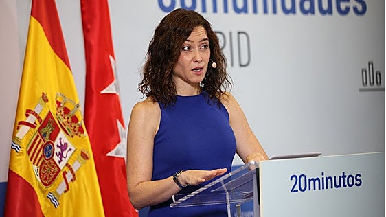 Ayuso cierra filas con Feijóo en la polémica sobre el absentismo laboral: «Tiene más razón que un santo»