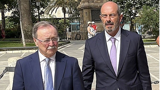 El presidente del Senado reclama desde Ceuta cambios legales para agilizar la devolución de inmigrantes