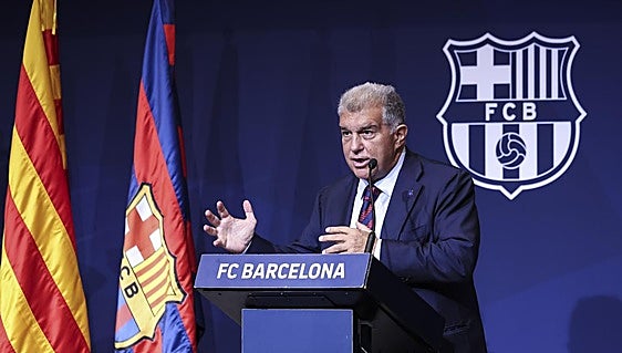 El Barça vuelve al Camp Nou contra el Athletic cambiando el homenaje a La Roja por una exaltación de la estelada