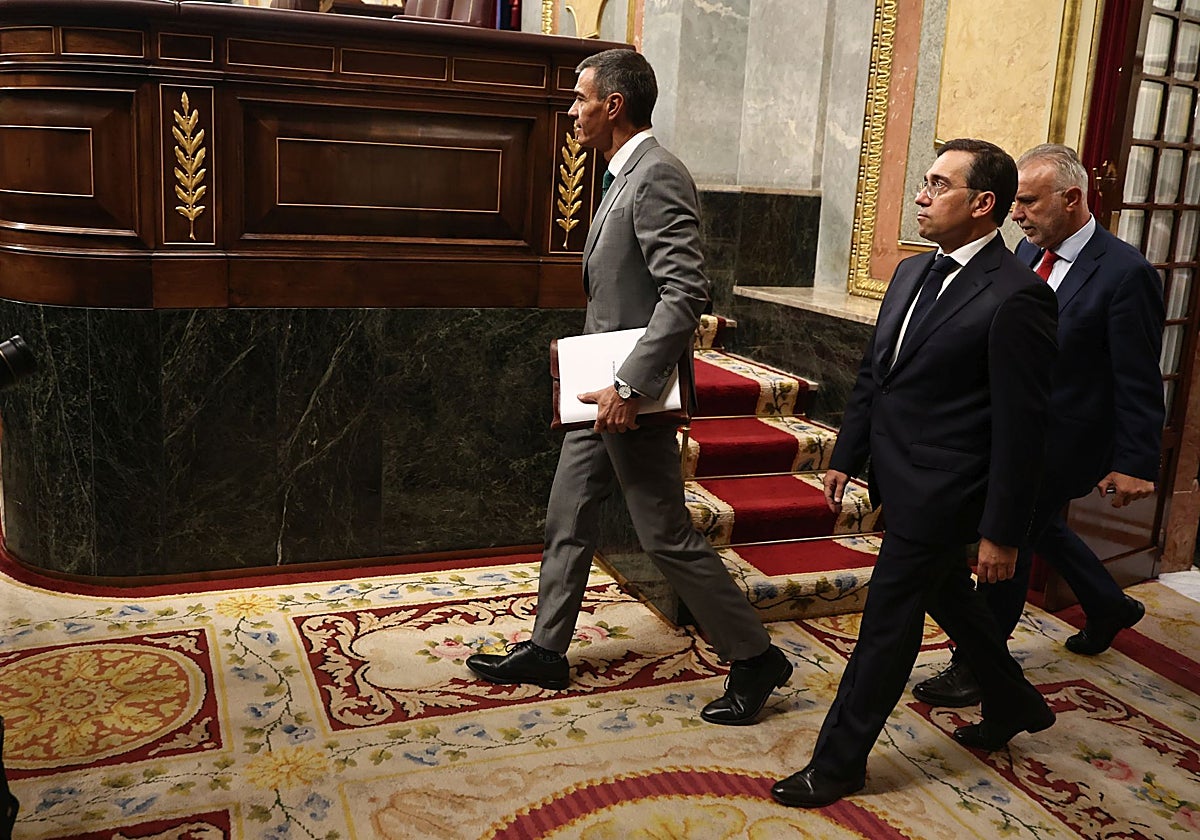 El Gobierno eleva el tono con Marruecos: «Sus reivindicaciones sobre Ceuta y Melilla degradan la relación bilateral»