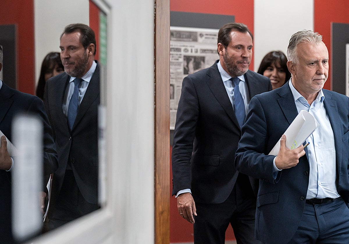El Gobierno reconoce que siete semanas después sigue sin saber cuántos asaltantes menores y adultos siguen en Ceuta