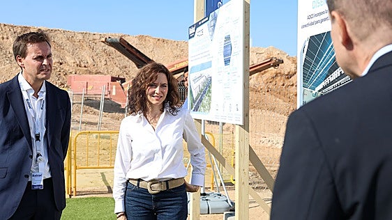 Ayuso vuelve a defender que el ático no era para ella: «No quiero una vivienda, no me hace falta, quiero tener vecinos»