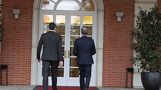 Sánchez y Feijóo cronifican en Ceuta la ausencia de diálogo para afrontar las crisis de Estado
