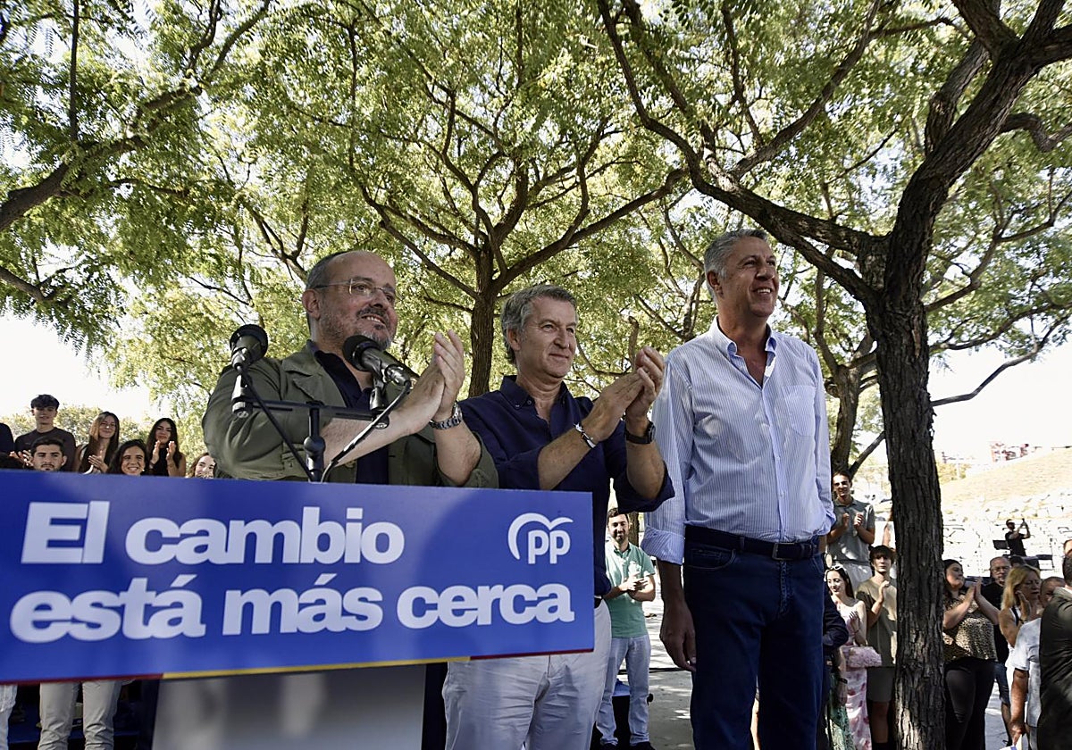 Feijóo promete una España «cerrada a cal y canto» para quienes no vengan «a trabajar»