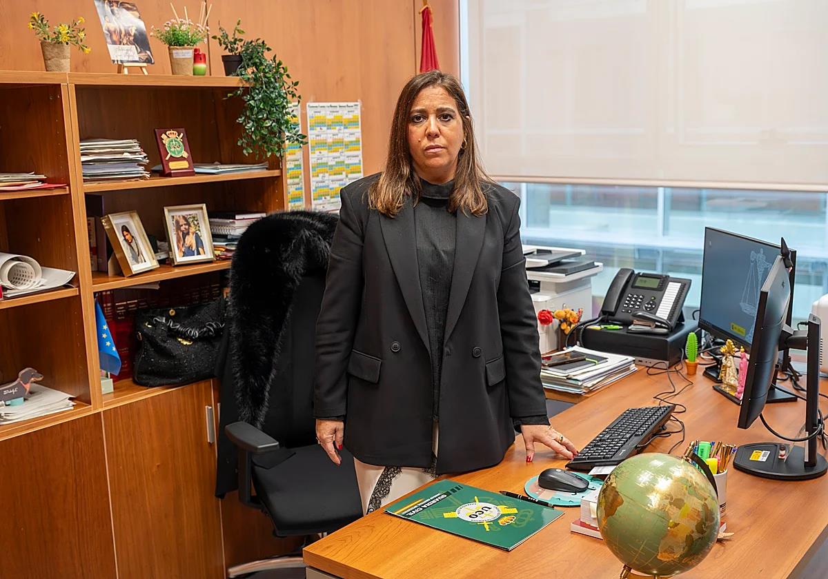 La jueza Beatriz Biedma, en su despacho.