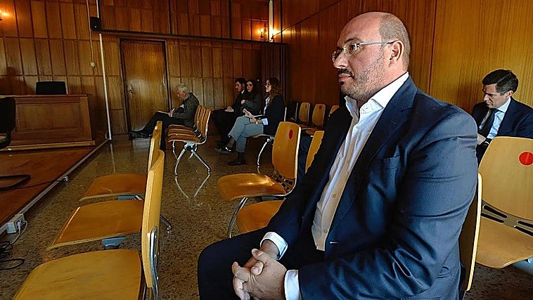 El Supremo condena a tres años de cárcel al expresidente de Murcia por un caso de corrupción