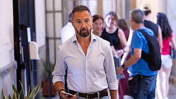 Un concejal de Vox en Valencia, investigado por posible allanamiento de la sede de un sindicato estudiantil