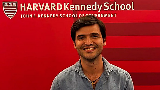 Daniel, uno de los estudiantes de Harvard que incomodó a Sánchez: «Quizá no se lo esperaba»