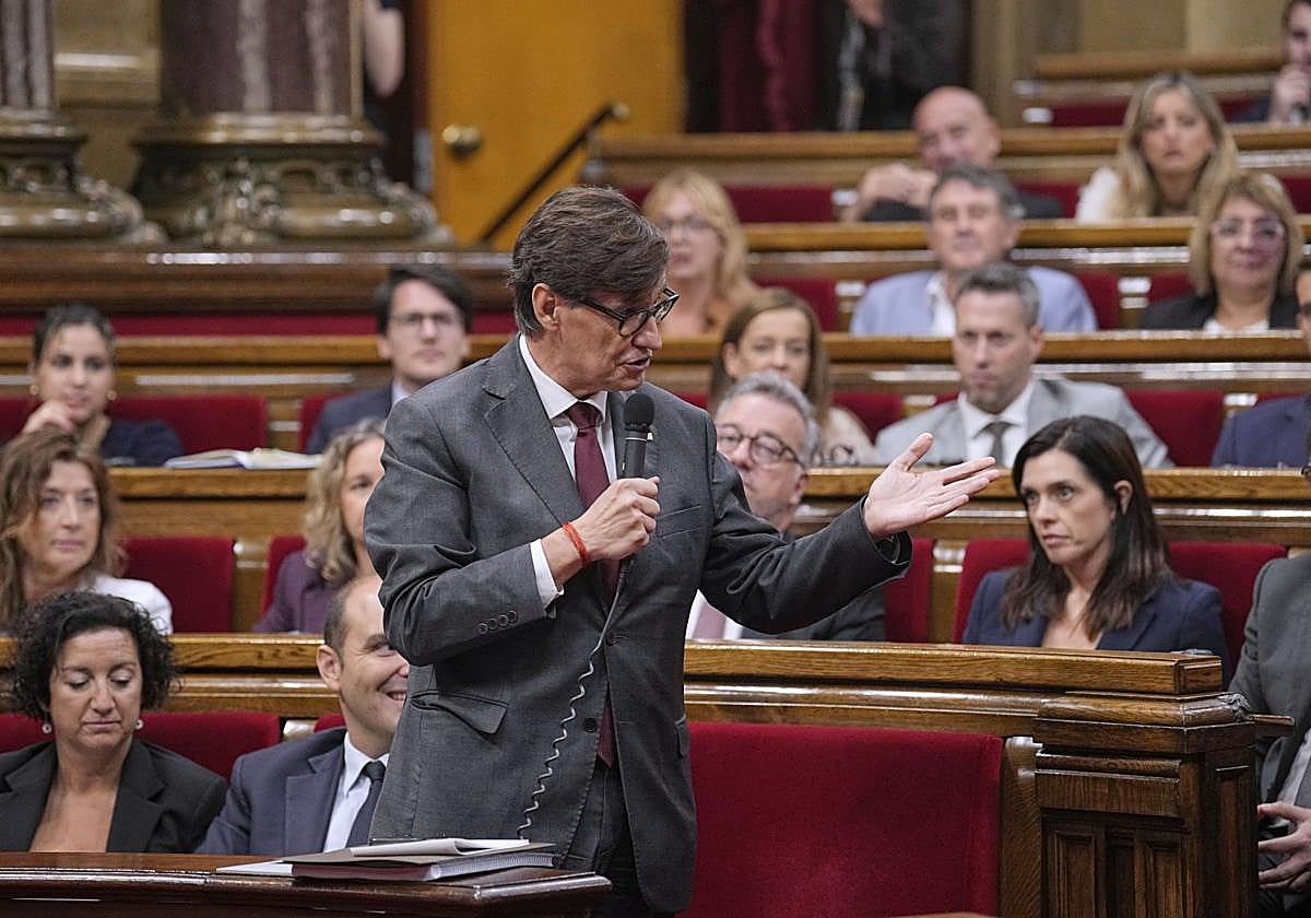 Illa condena el 'puta España' en el Parlament mientras Junts anuncia su reprobación