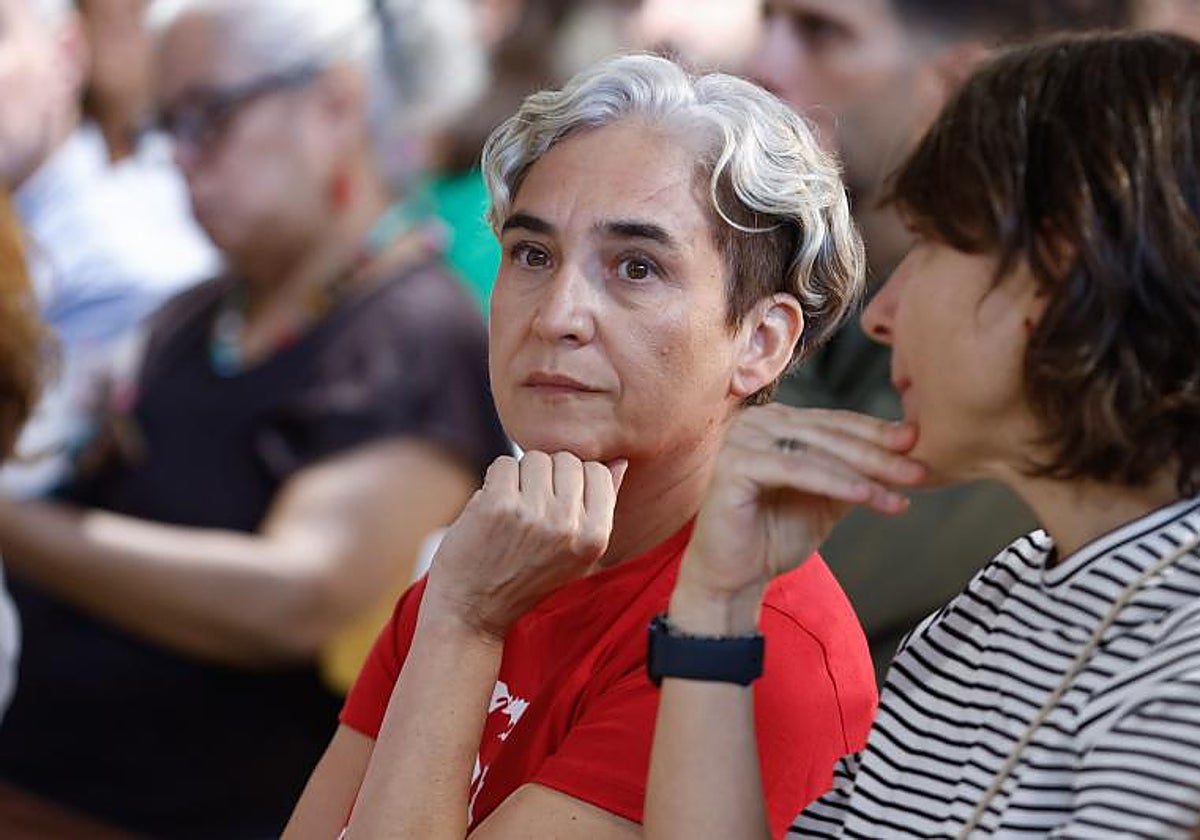 Colau cedería en candidatura y cambiar el nombre del Frente Amplio para pactar con Podemos