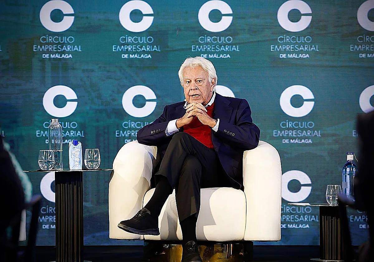 Felipe González votará en blanco el 29-N: «No veo nada que me represente»