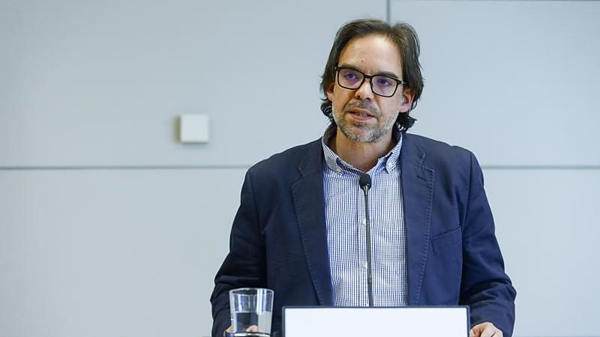 Renfe quitó el requisito de abogado del Estado para la secretaría general y nombró a un excompañero de su presidente
